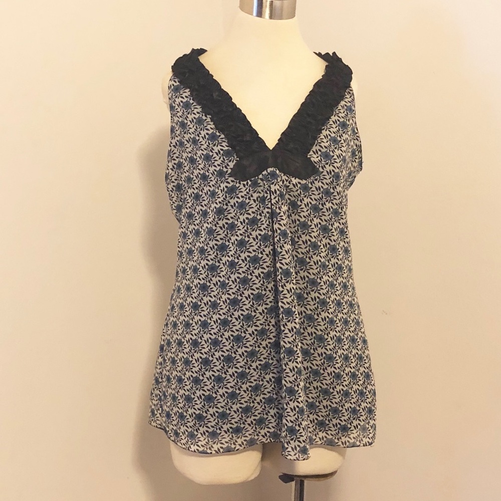 Max Edition Sleeveless Ruffle Blouse
